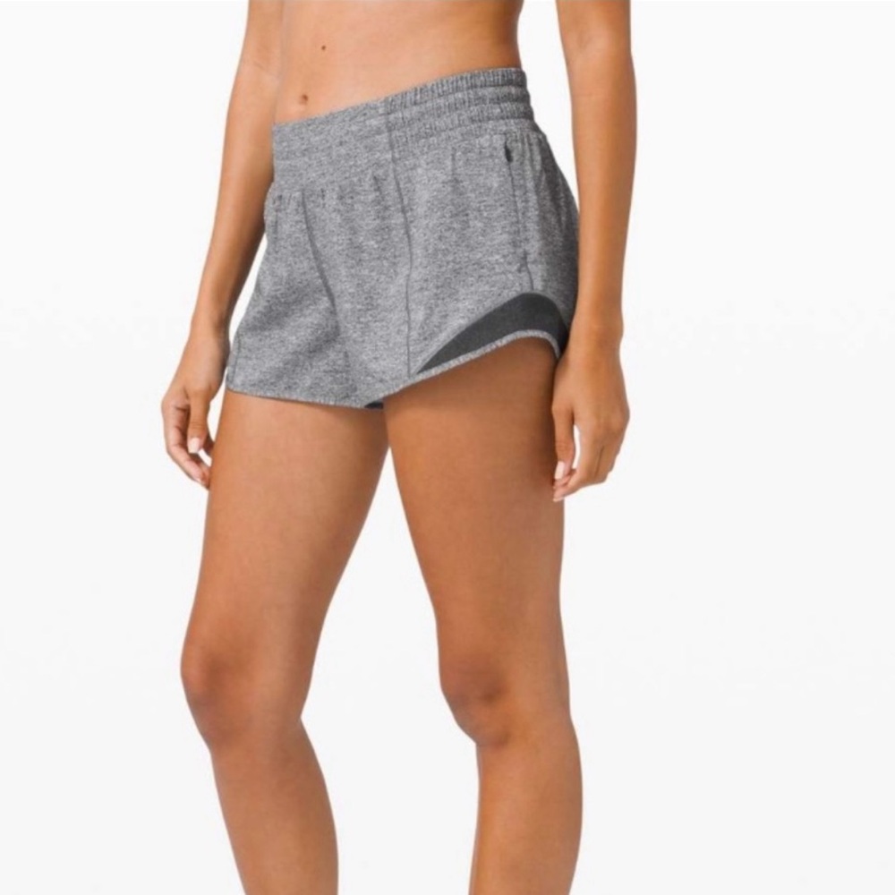 Lululemon Heathered Gray Hottie Hot Shorts Sz 6